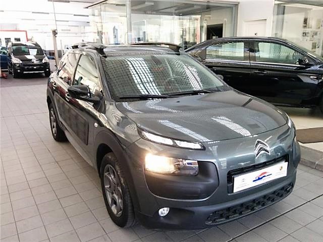 Left hand drive CITROEN C4 CACTUS Cactus e-HDi 92 ETG6 Shine